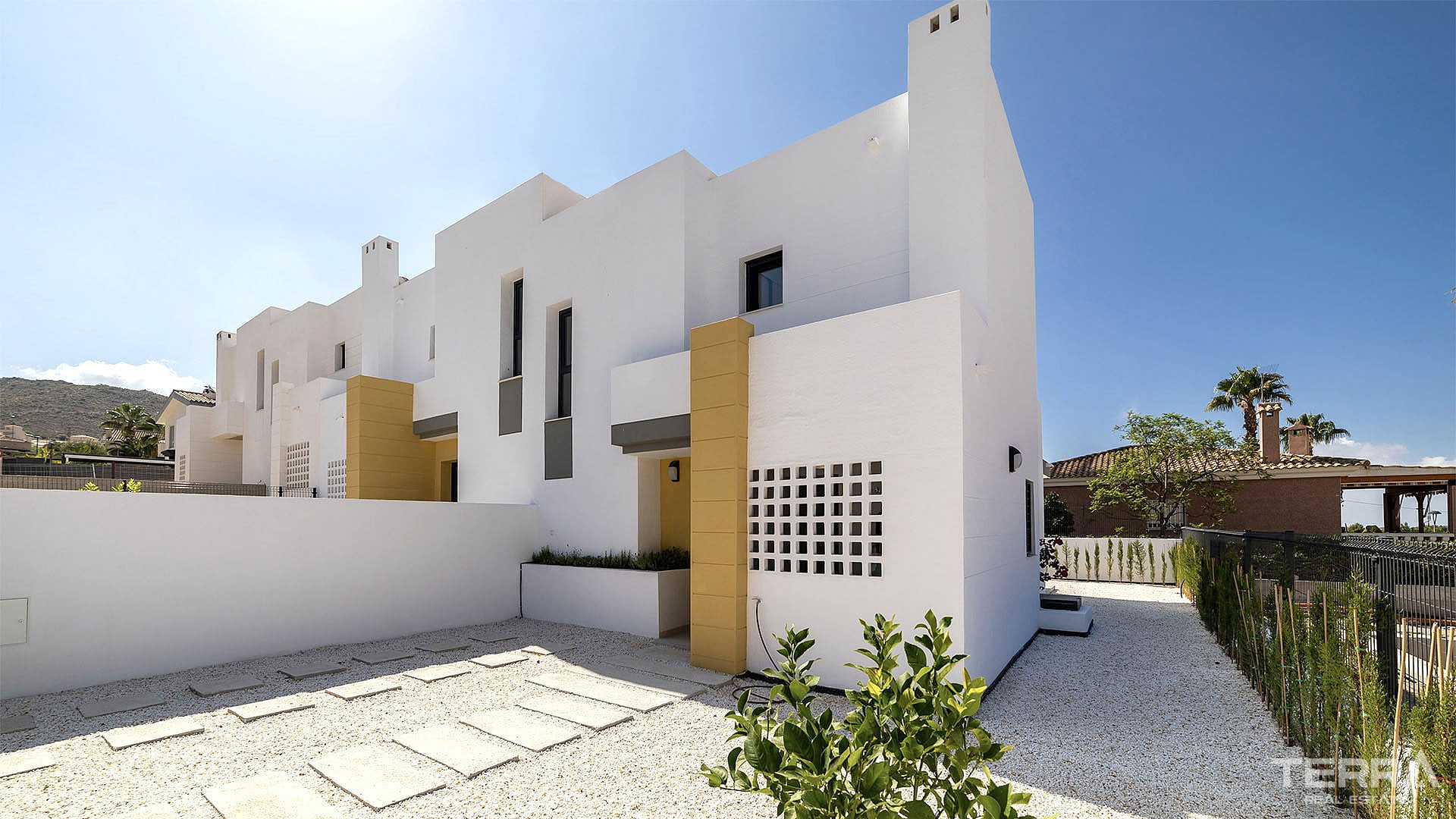 Villas for Sale in Busot, Costa Blanca, Spain - 121460