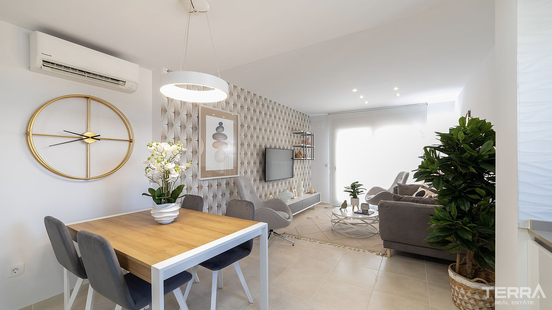 Villas for Sale in Busot, Costa Blanca, Spain - 121471