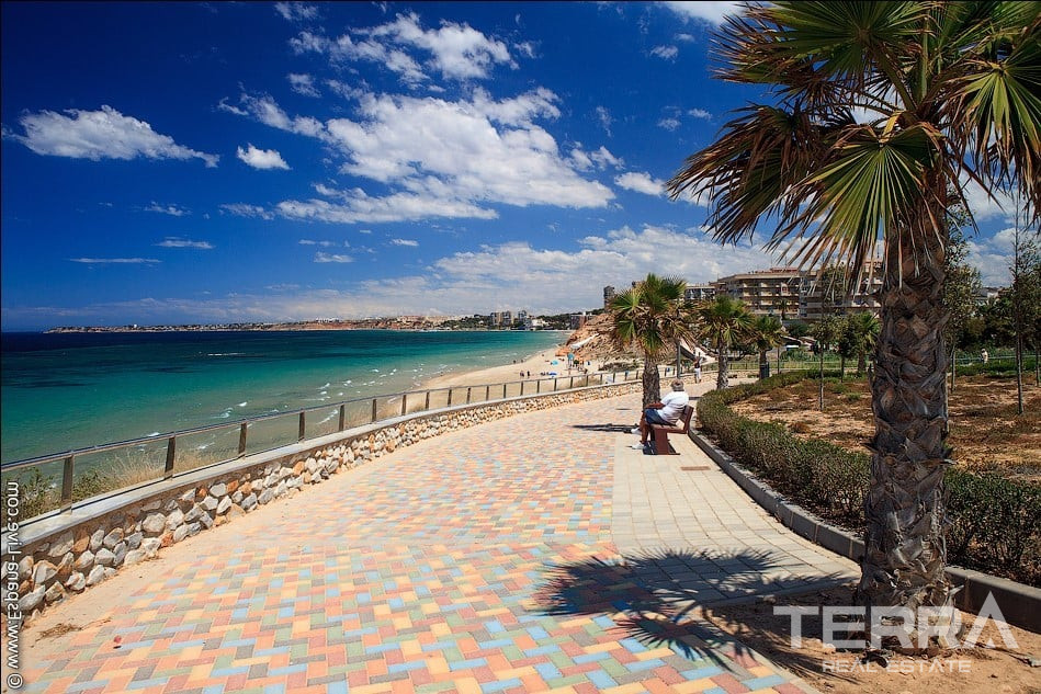 İspanya, Costa Blanca, Torre de la Horadada'da Satılık Villalar - 121731