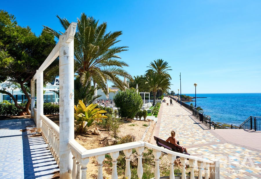 Modern Apartments for Sale in Punta Prima, Costa Blanca, Spain - 122096