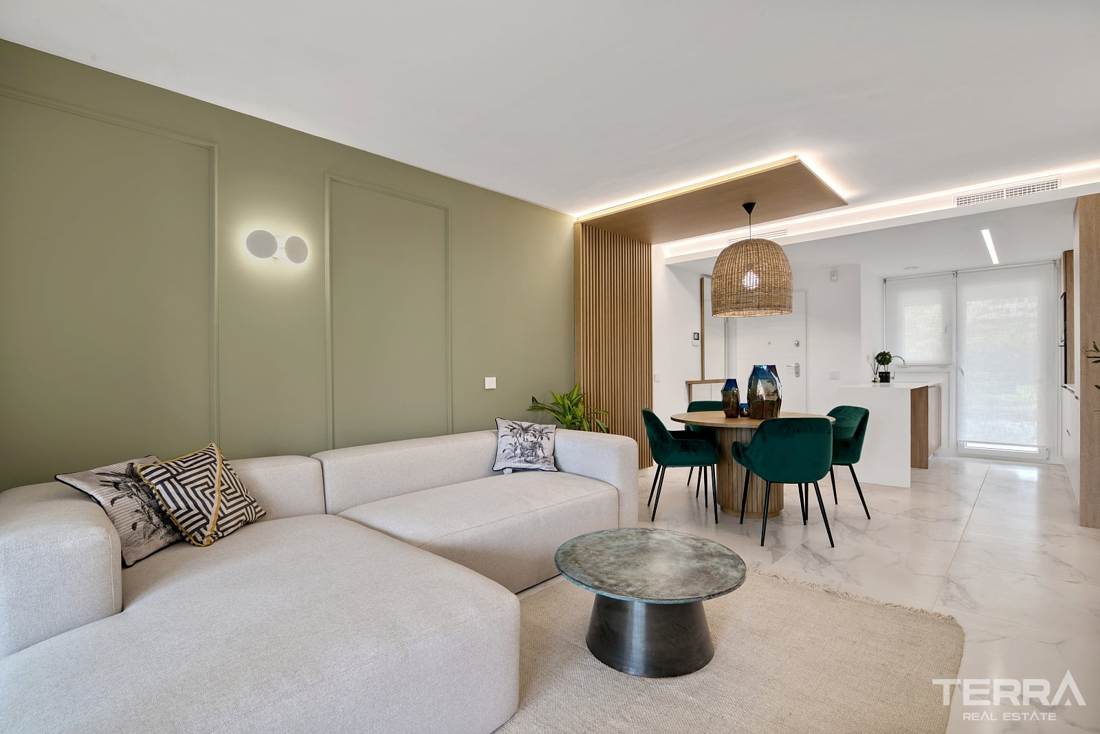 Modern Apartments for Sale in Punta Prima, Costa Blanca, Spain - 122103