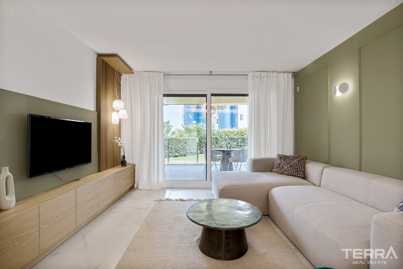 Modern Apartments for Sale in Punta Prima, Costa Blanca, Spain - 122104