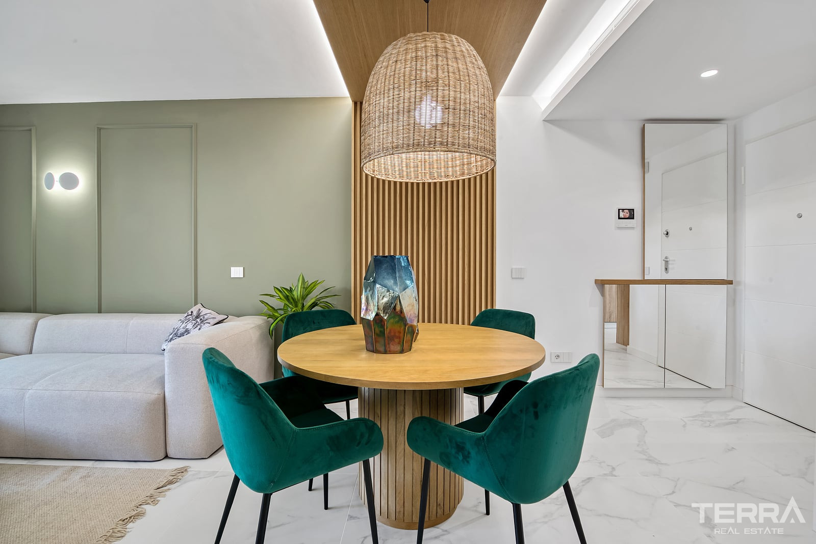 Modern Apartments for Sale in Punta Prima, Costa Blanca, Spain - 122108