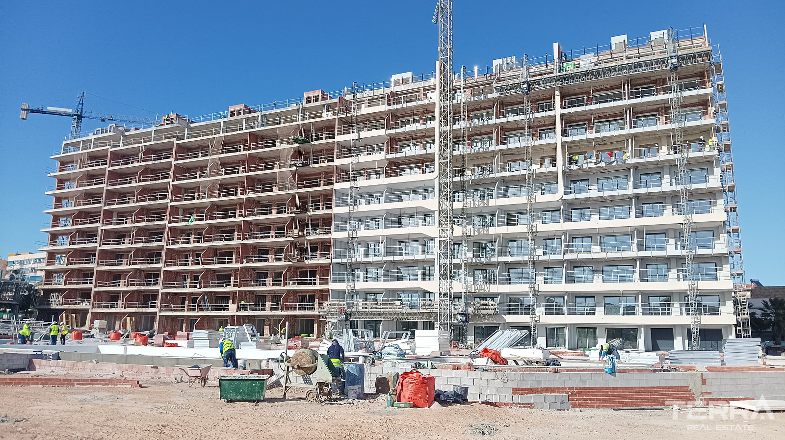 Modern Apartments for Sale in Punta Prima, Costa Blanca, Spain - 122131