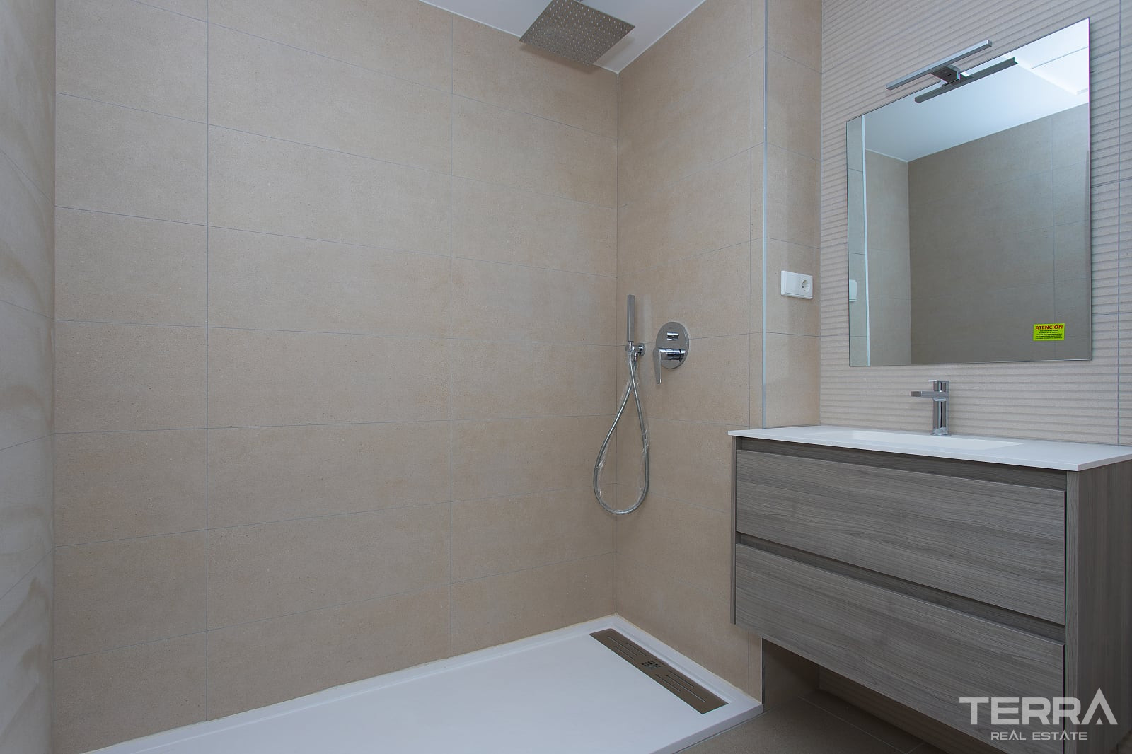 Golf Villas for Sale in Monforte del Cid, Costa Blanca, Spain - 123045