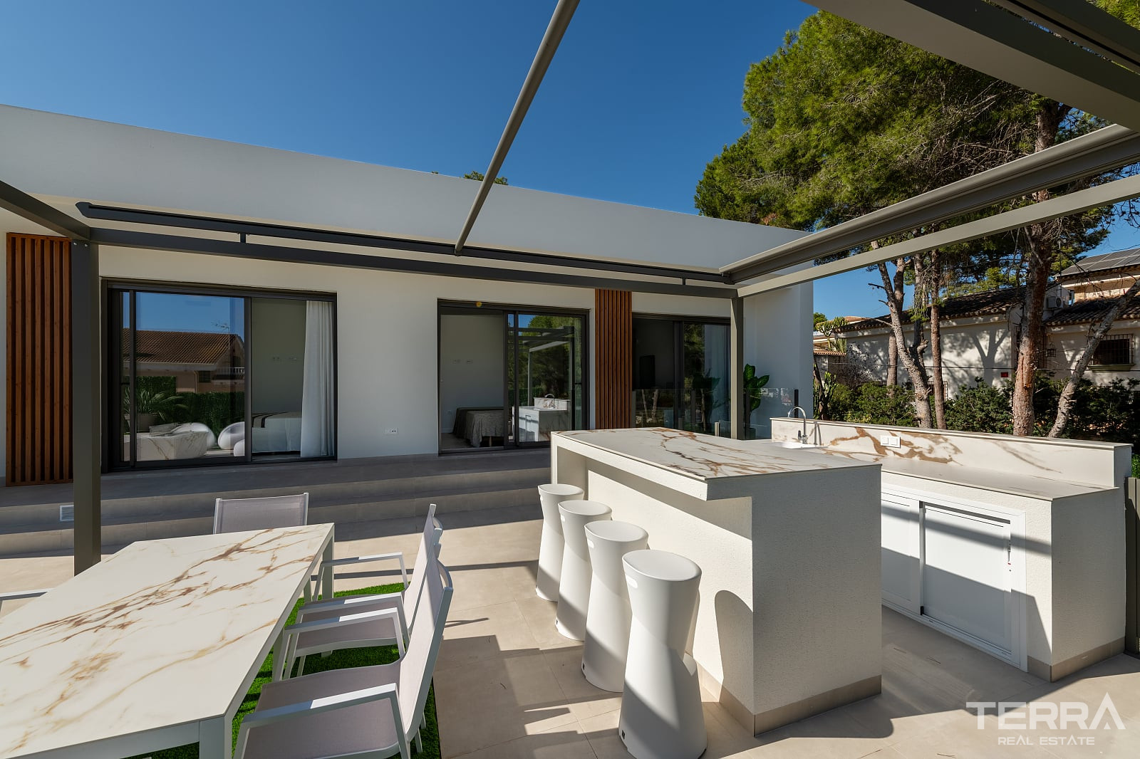 Luxury Villas for Sale in Pinar de Campoverde, Costa Blanca, Spain - 123170