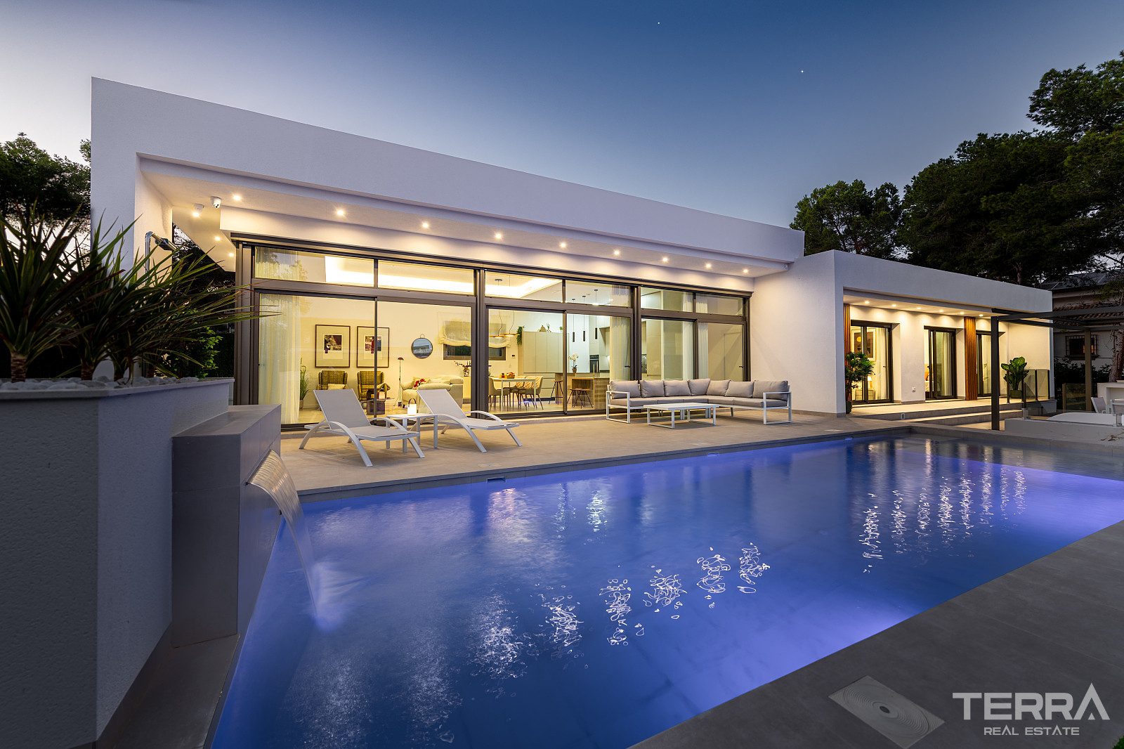 Luxury Villas for Sale in Pinar de Campoverde, Costa Blanca, Spain - 123176