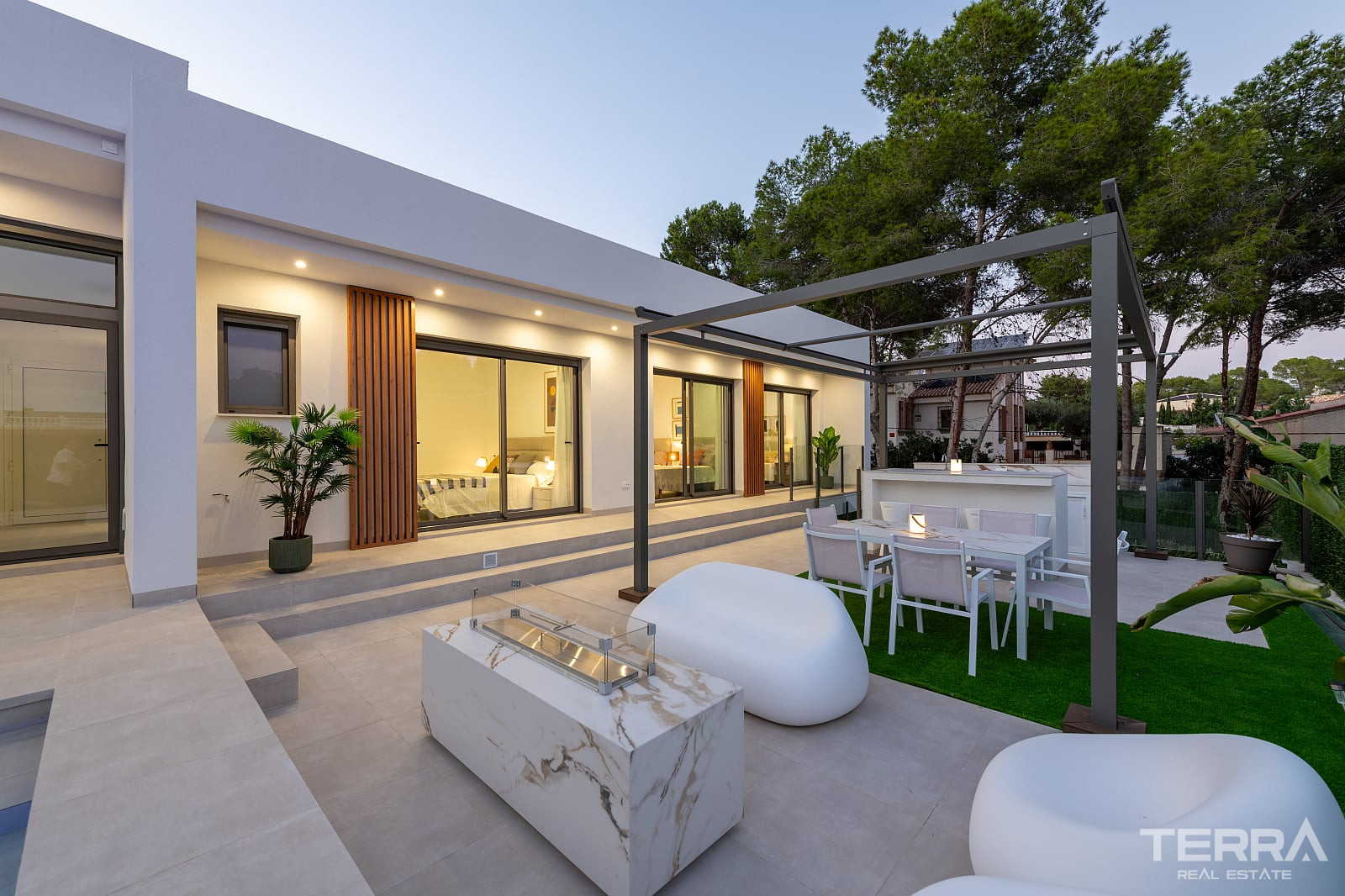 Luxury Villas for Sale in Pinar de Campoverde, Costa Blanca, Spain - 123178