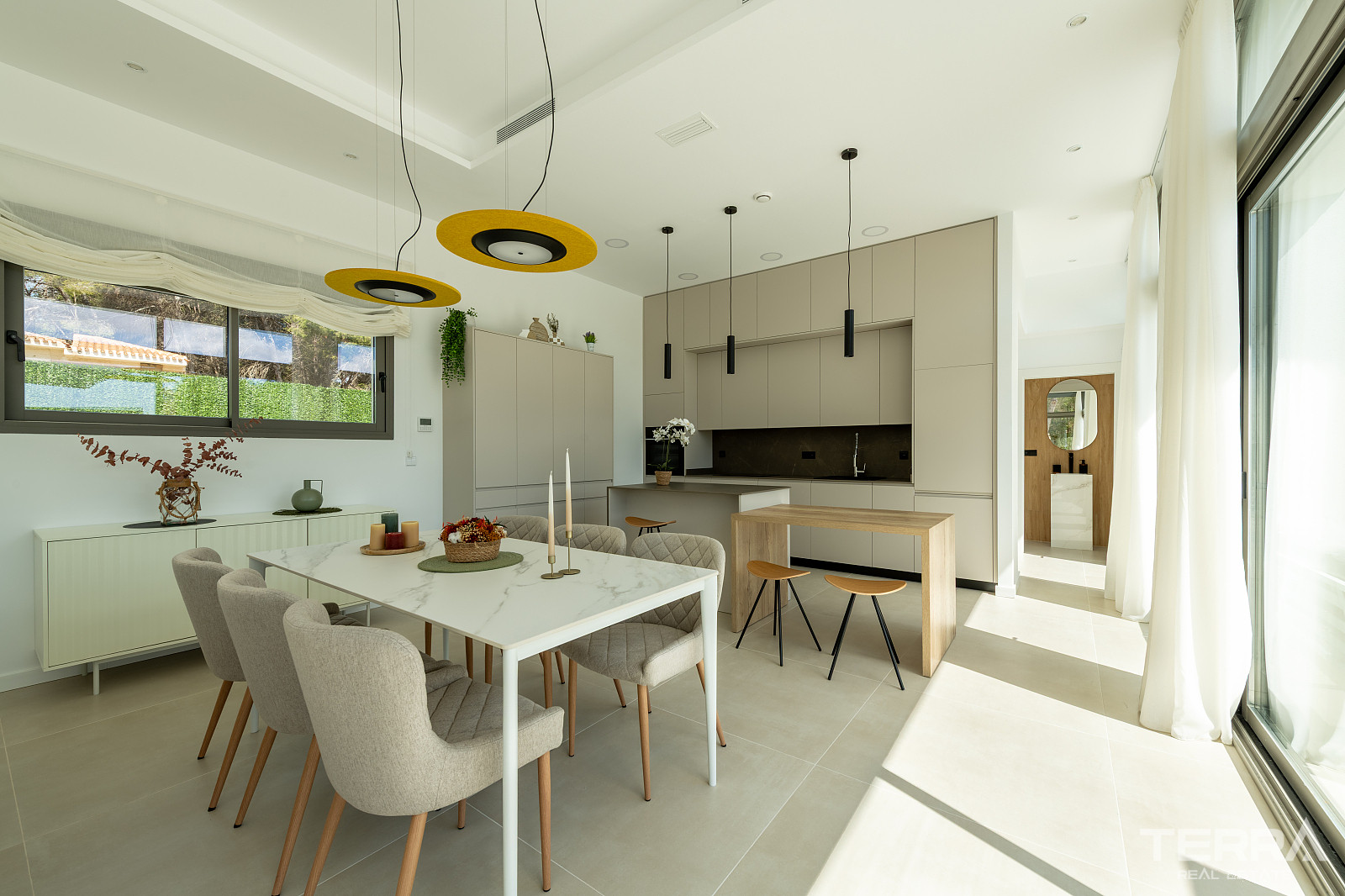 Luxury Villas for Sale in Pinar de Campoverde, Costa Blanca, Spain - 123184