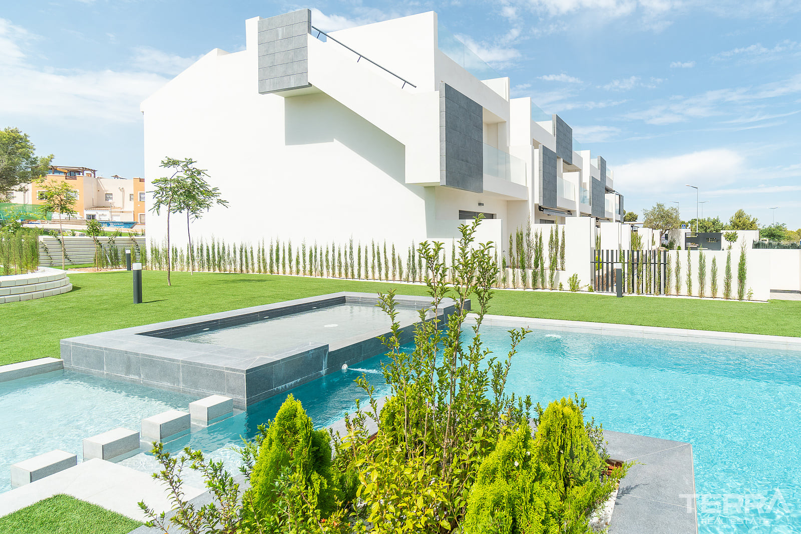 İspanya, Costa Blanca, Torrevieja'da Anahtar Teslim Sıfır Daireler - 123240