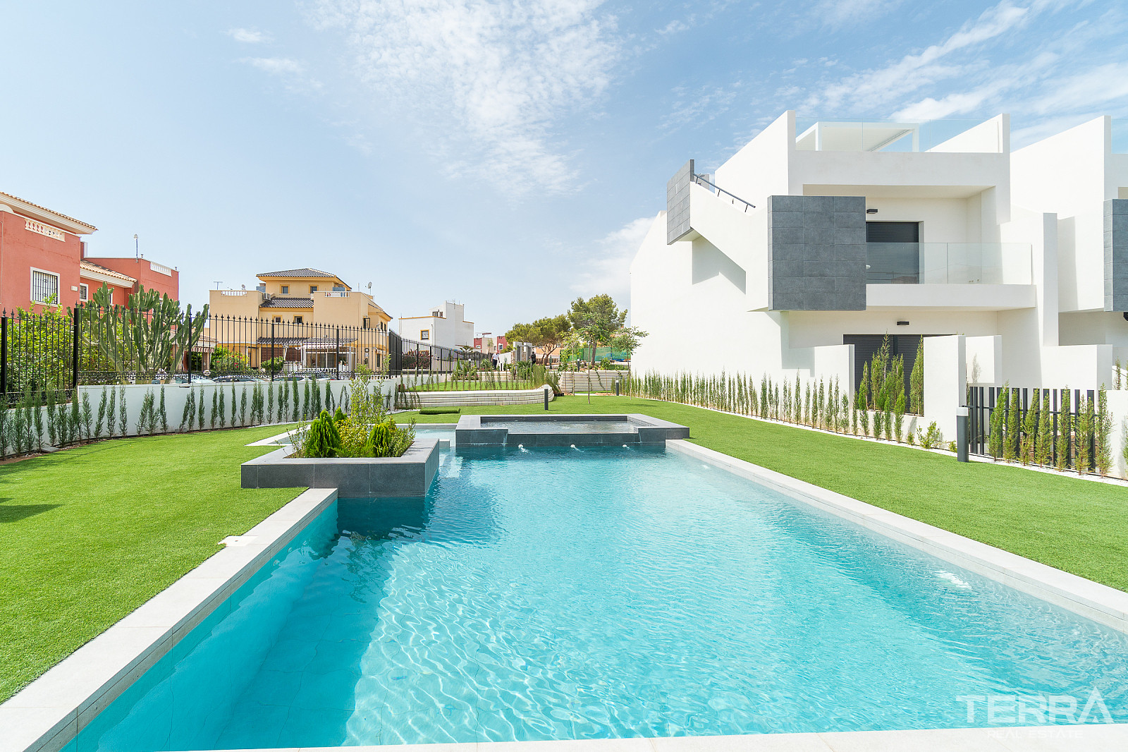 İspanya, Costa Blanca, Torrevieja'da Anahtar Teslim Sıfır Daireler - 123249