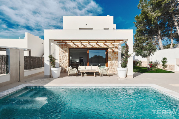 İspanya, Costa Blanca, Orihuela’da Satılık Müstakil Villalar