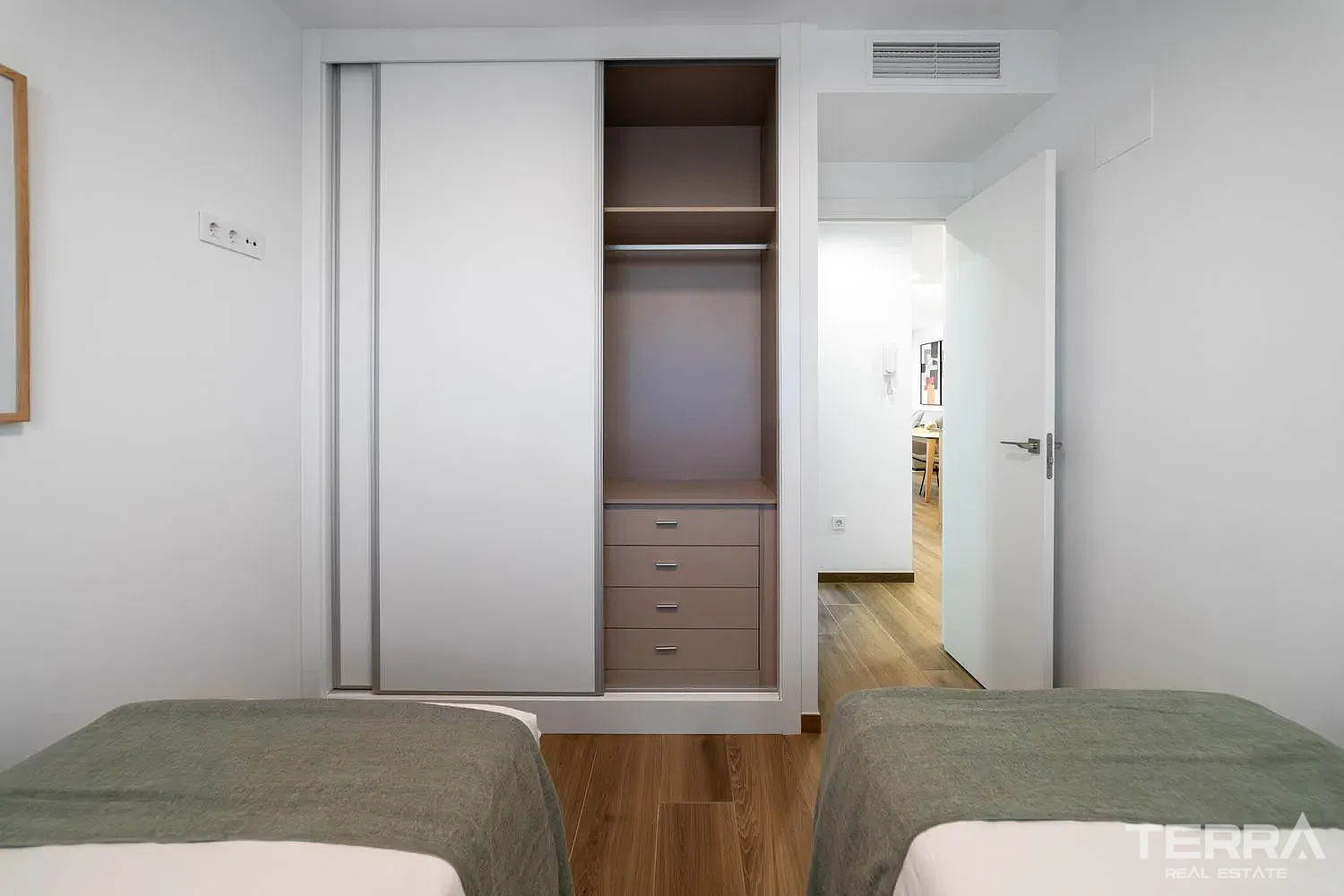 Apartments for Sale in Torrevieja, Costa Blanca, Spain - 123443