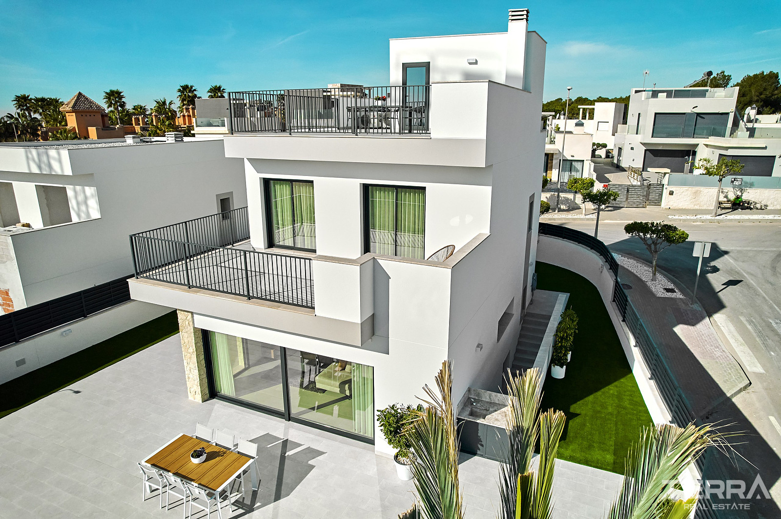 İspanya, Costa Blanca, San Miguel de Salinas'ta Satılık Villalar - 123576