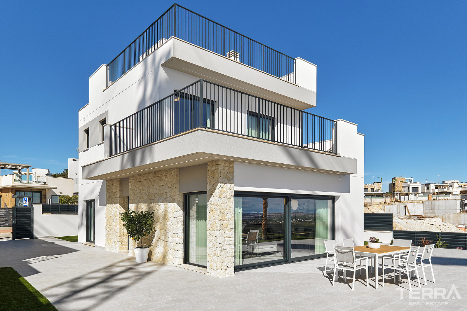 İspanya, Costa Blanca, San Miguel de Salinas'ta Satılık Villalar - 123577