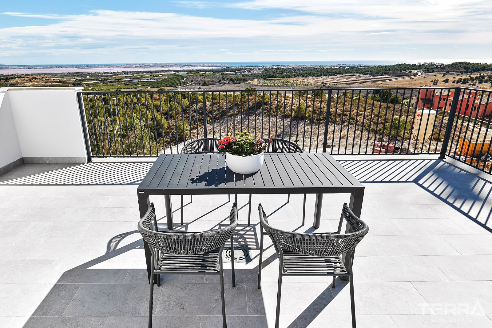 İspanya, Costa Blanca, San Miguel de Salinas'ta Satılık Villalar - 123593