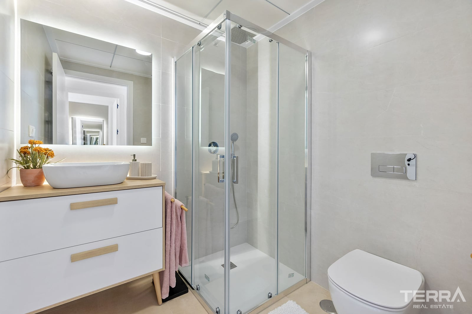 Apartments for Sale in Torrevieja, Costa Blanca, Spain - 123673