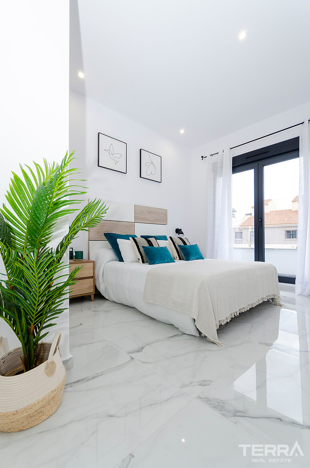 Villas for Sale in Torrevieja, Costa Blanca, Spain - 123727