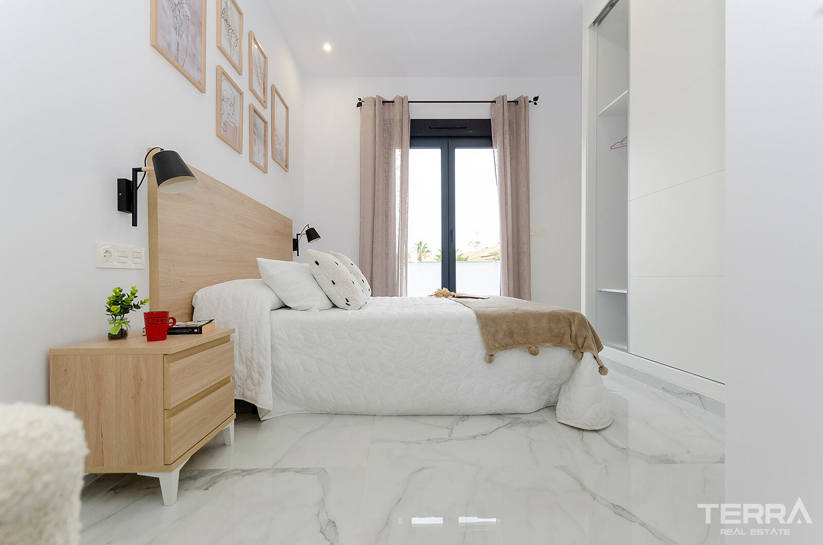 Villas for Sale in Torrevieja, Costa Blanca, Spain - 123735