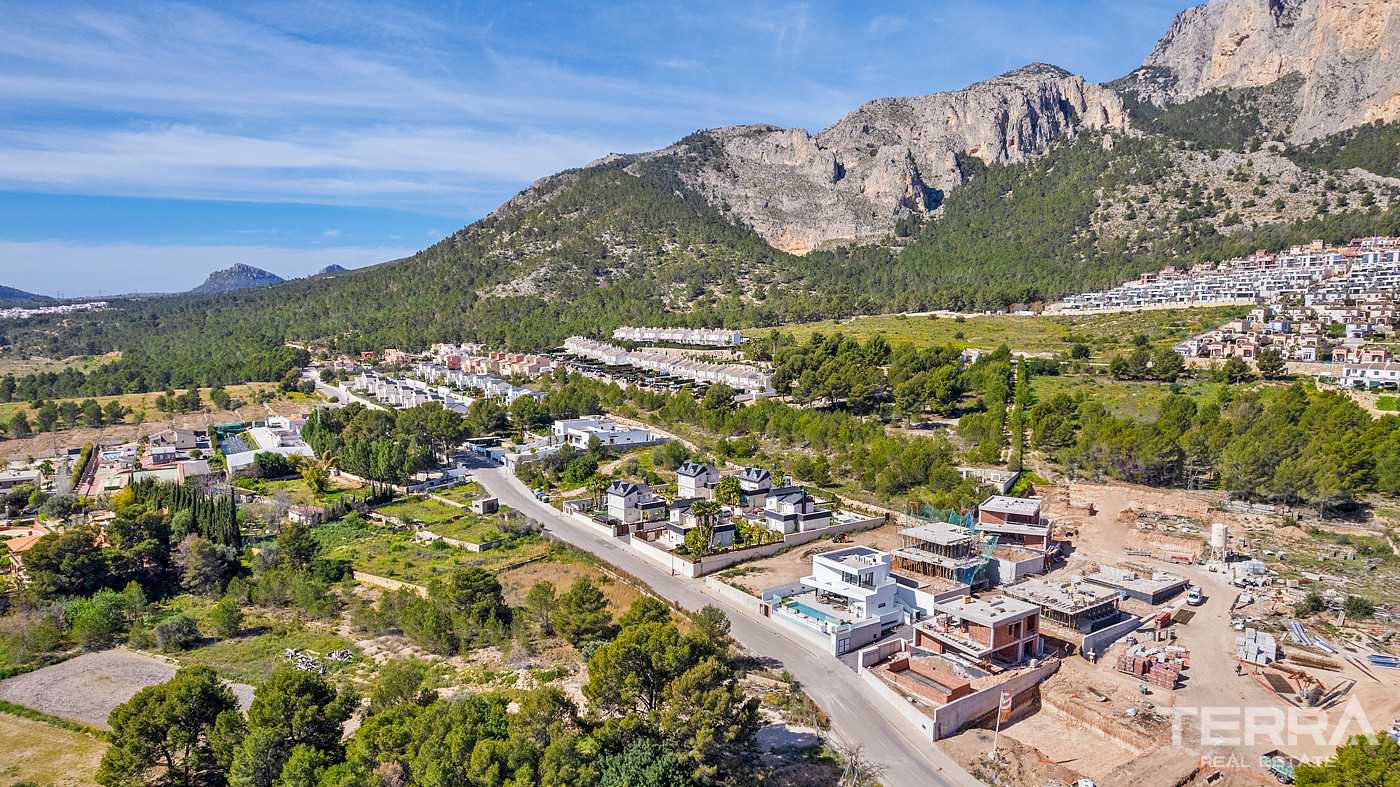 Villas for Sale in Polop, Cost Blanca, Spain - 123760