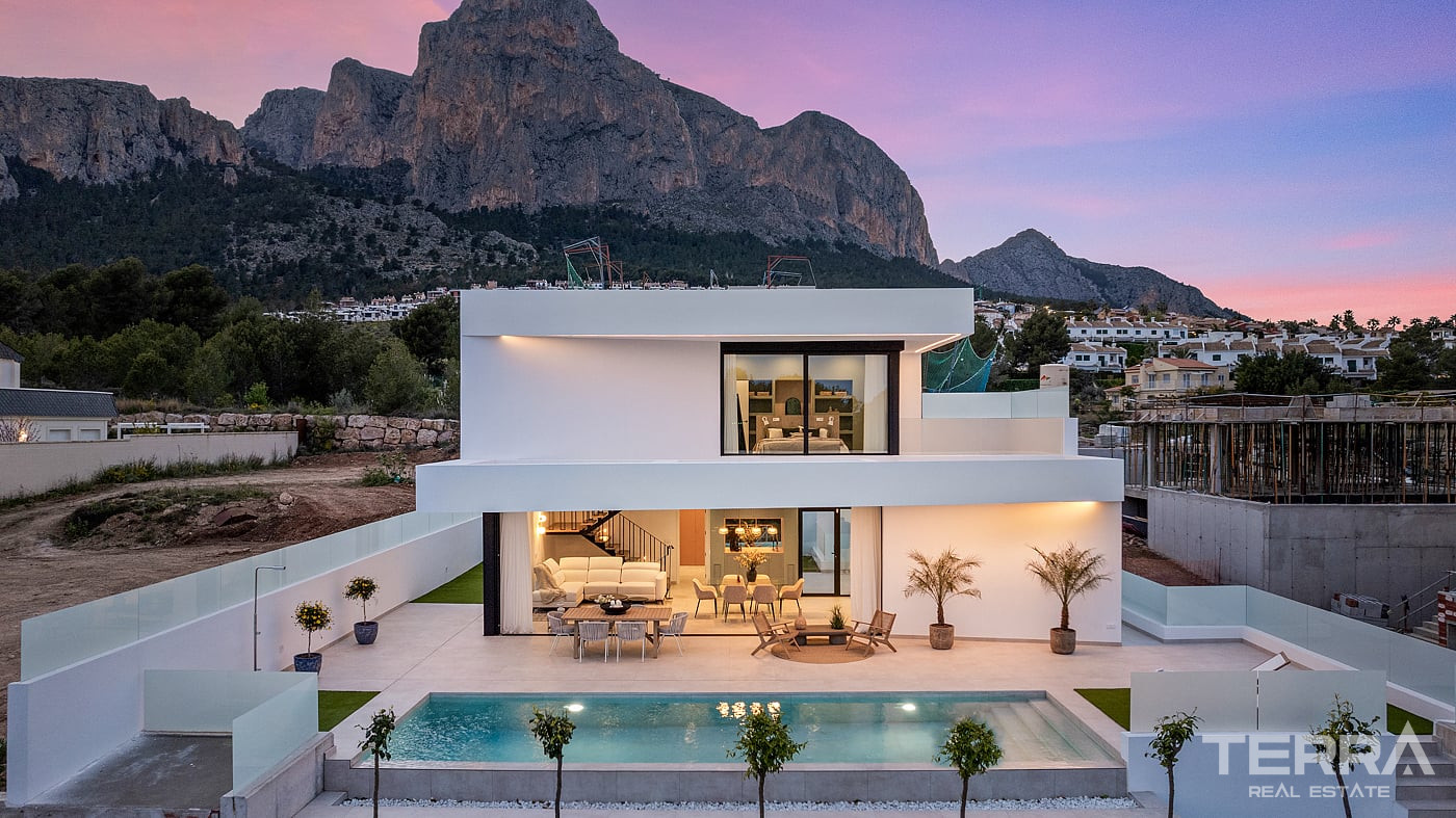 Villas for Sale in Polop, Cost Blanca, Spain - 123766