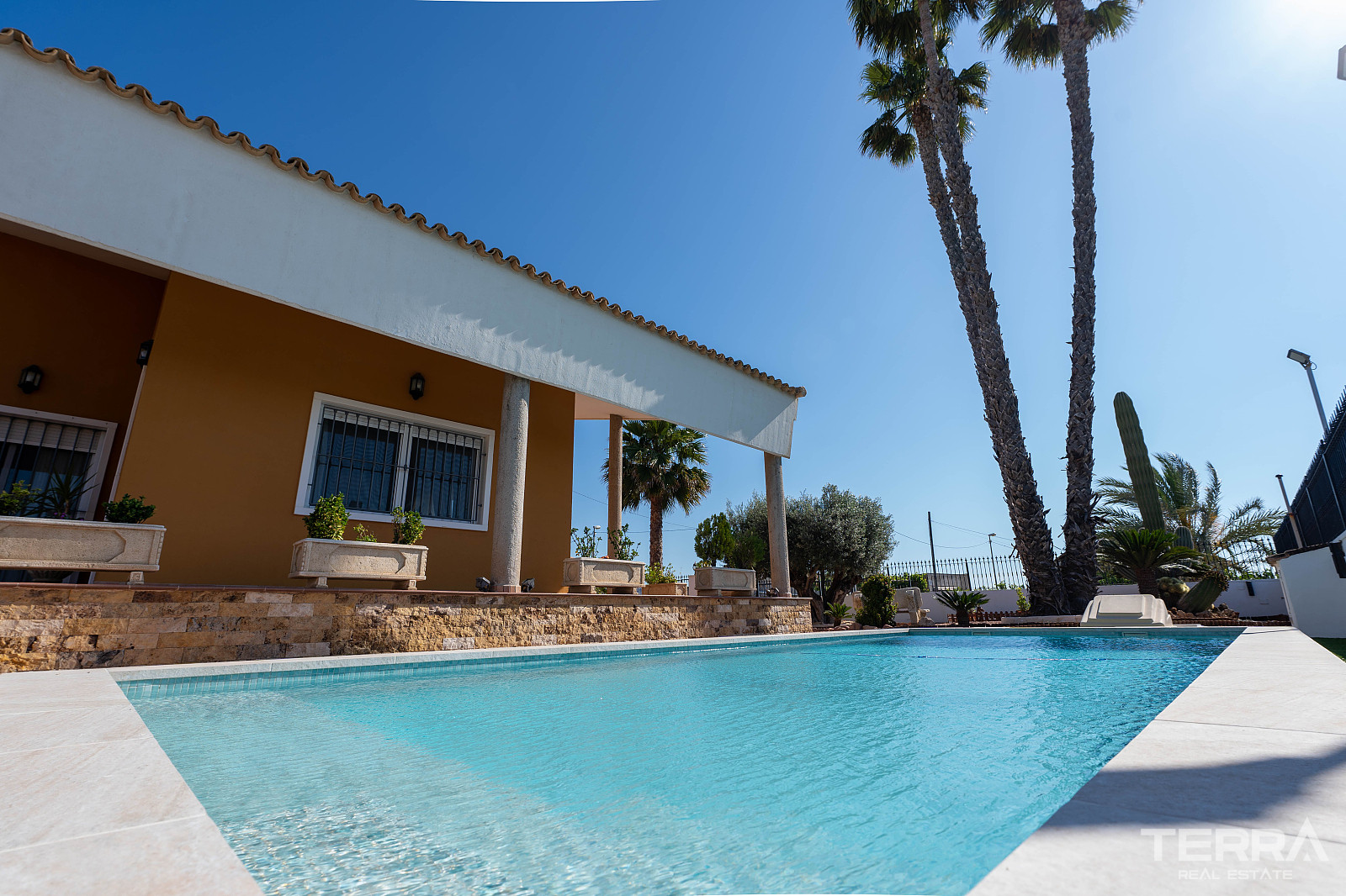 Detached Villa for Sale in Orihuela, Costa Blanca, Spain - 123971