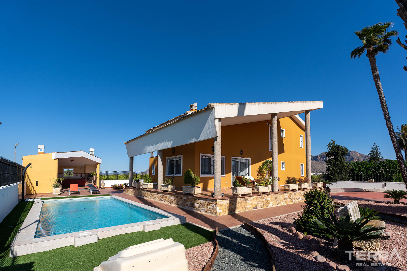Detached Villa for Sale in Orihuela, Costa Blanca, Spain - 123972