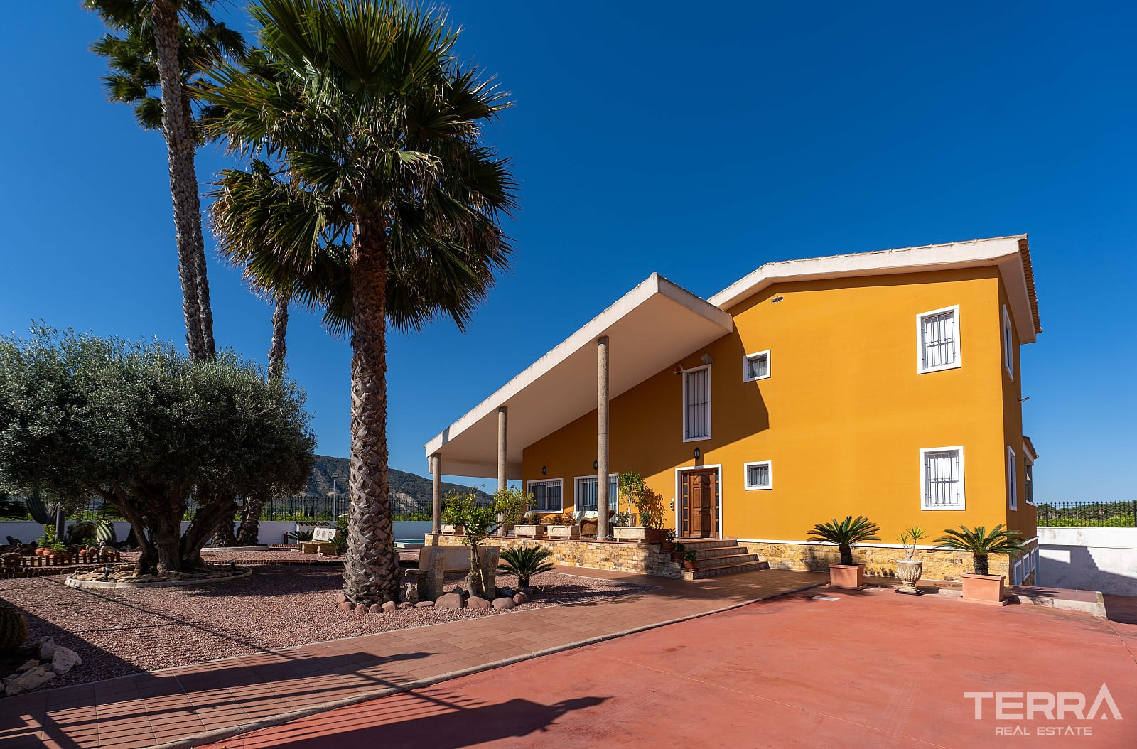 Detached Villa for Sale in Orihuela, Costa Blanca, Spain - 123978