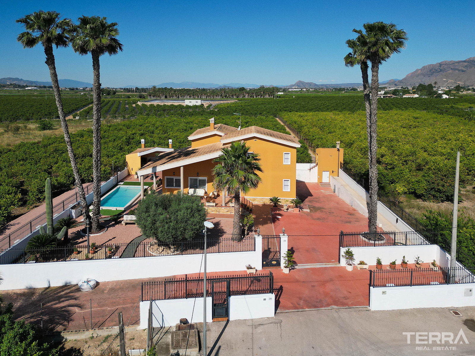 Detached Villa for Sale in Orihuela, Costa Blanca, Spain - 123981