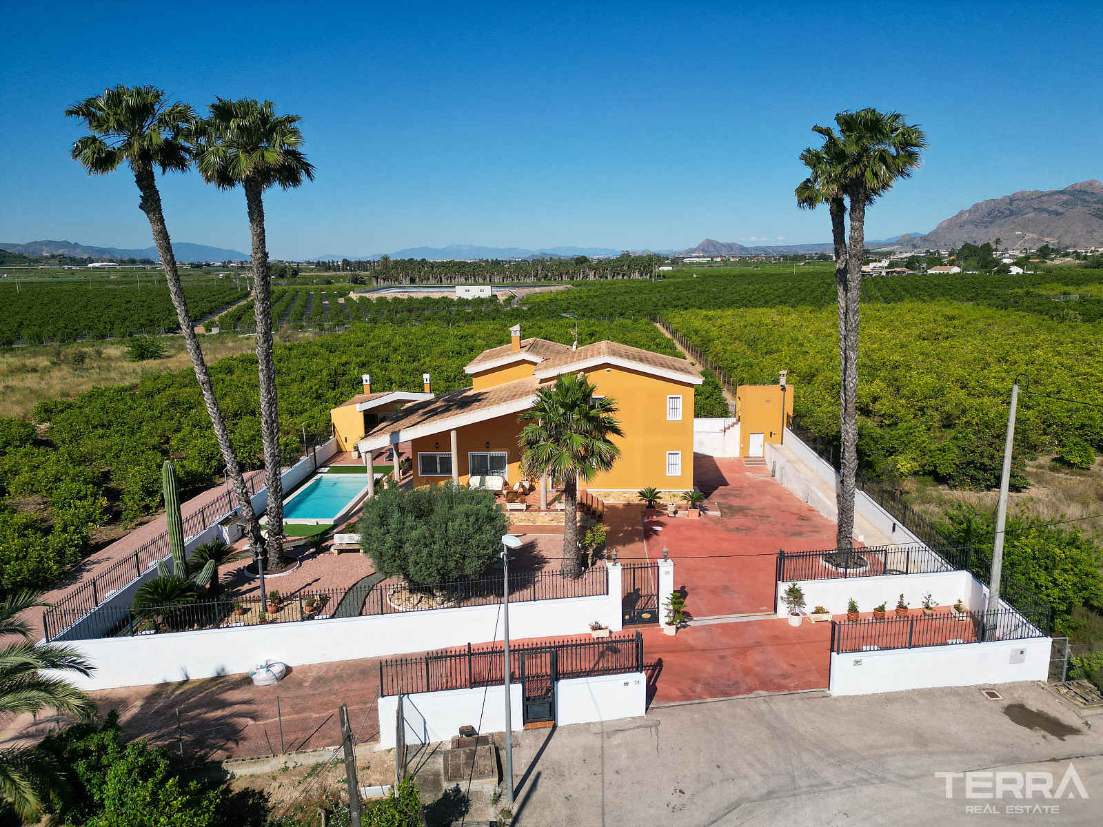 Detached Villa for Sale in Orihuela, Costa Blanca, Spain - 123982