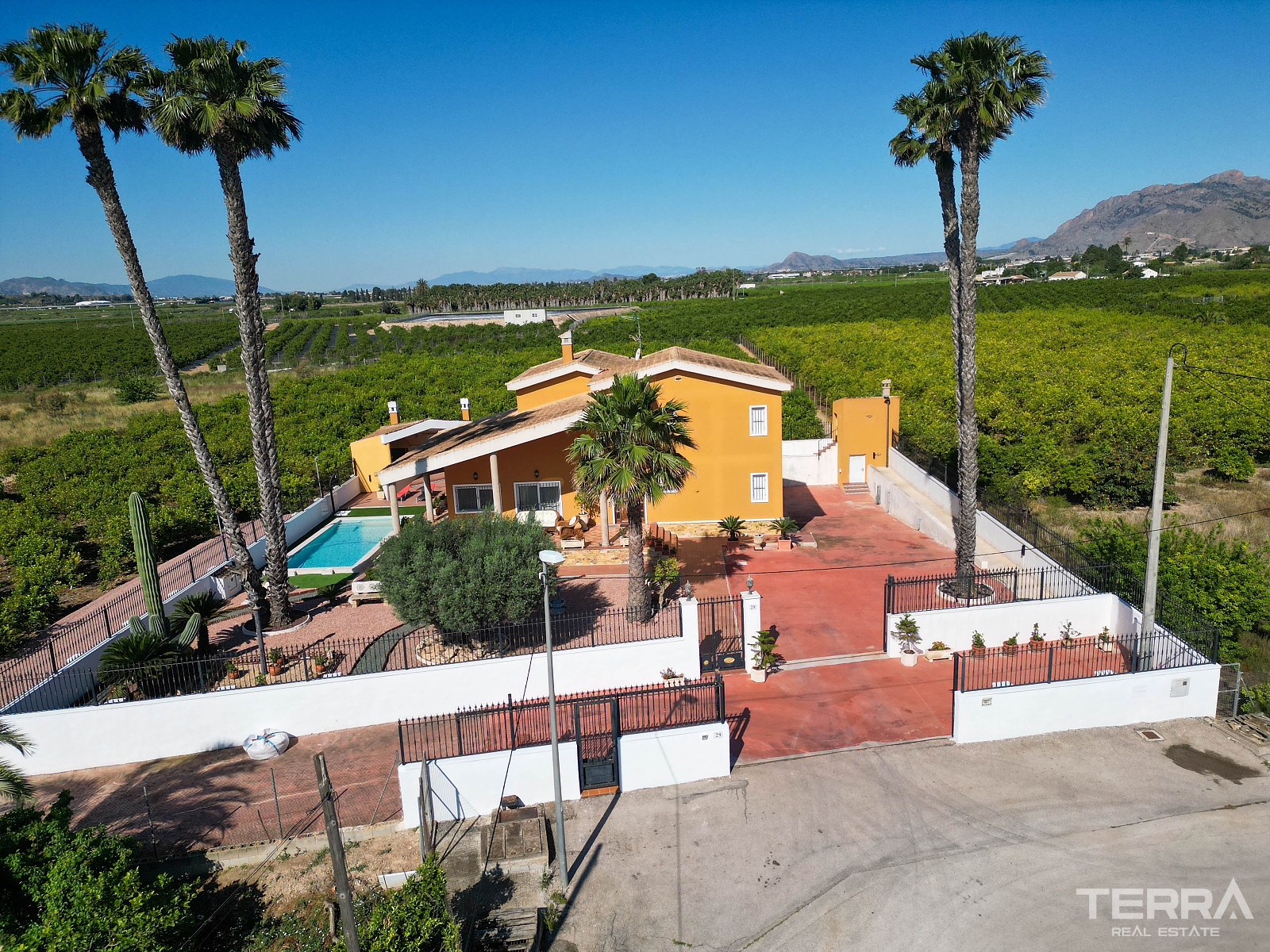 Detached Villa for Sale in Orihuela, Costa Blanca, Spain - 123985