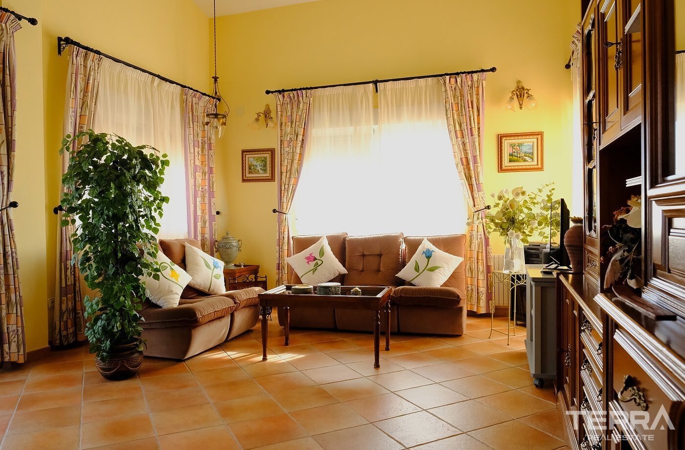 Detached Villa for Sale in Orihuela, Costa Blanca, Spain - 123998