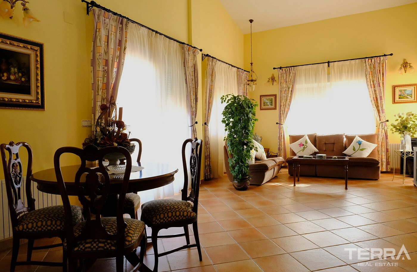 Detached Villa for Sale in Orihuela, Costa Blanca, Spain - 124001
