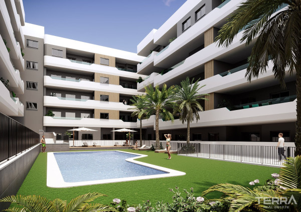 İspanya, Costa Blanca, Santa Pola’da Plaja Yakın Sıfır Daireler