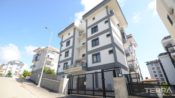 2-Bedroom Apartment for Sale in Avsallar, Alanya, Turkey