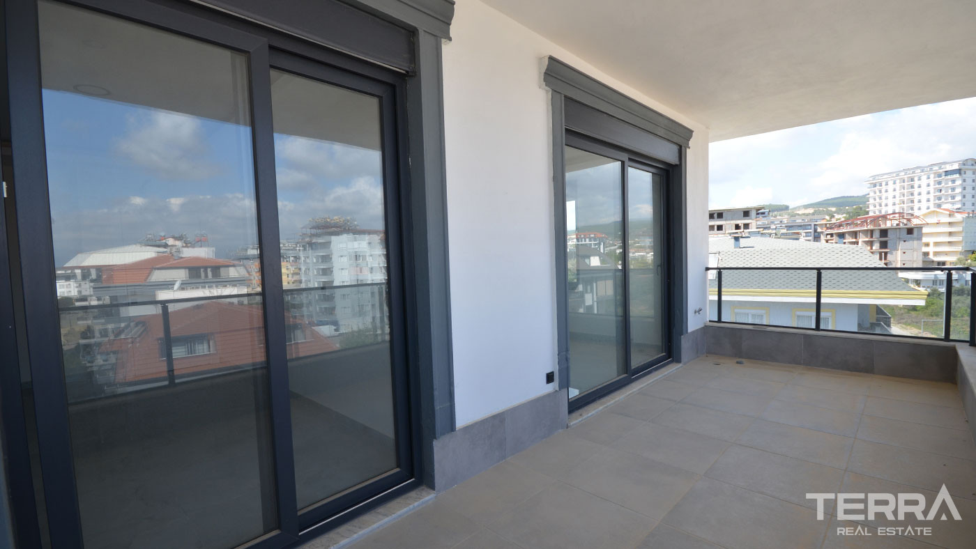5-Bedroom Apartment for Sale in Avsallar, Alanya, Turkey - 124871