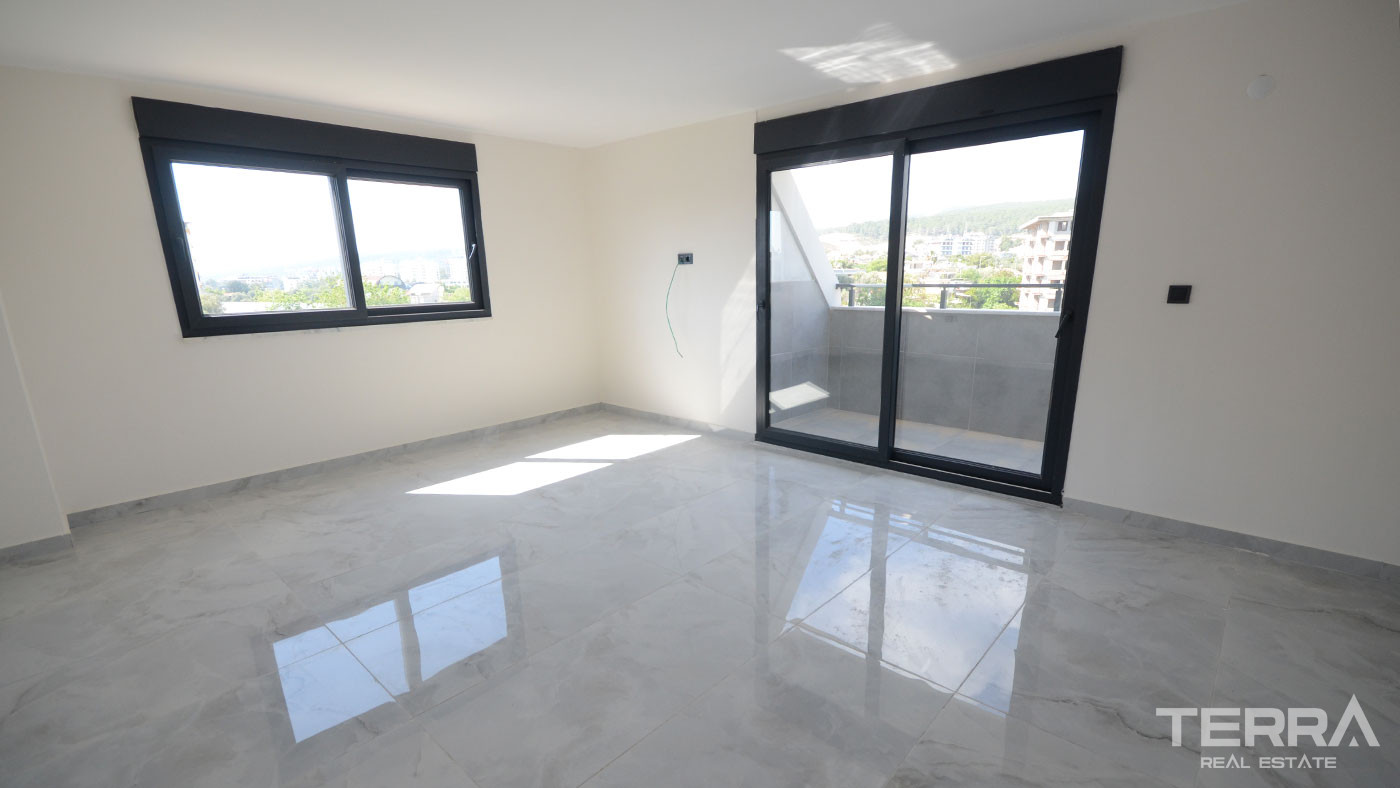 5-Bedroom Apartment for Sale in Avsallar, Alanya, Turkey - 124874