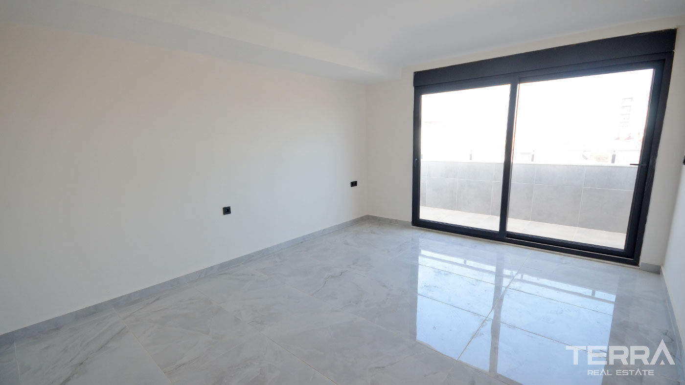 5-Bedroom Apartment for Sale in Avsallar, Alanya, Turkey - 124878