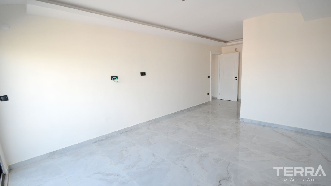 5-Bedroom Apartment for Sale in Avsallar, Alanya, Turkey - 124879