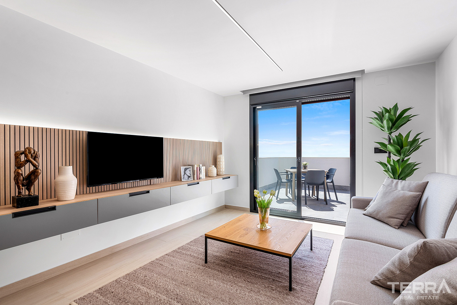 Apartments for Sale in Guardamar del Segura, Costa Blanca, Spain - 124898