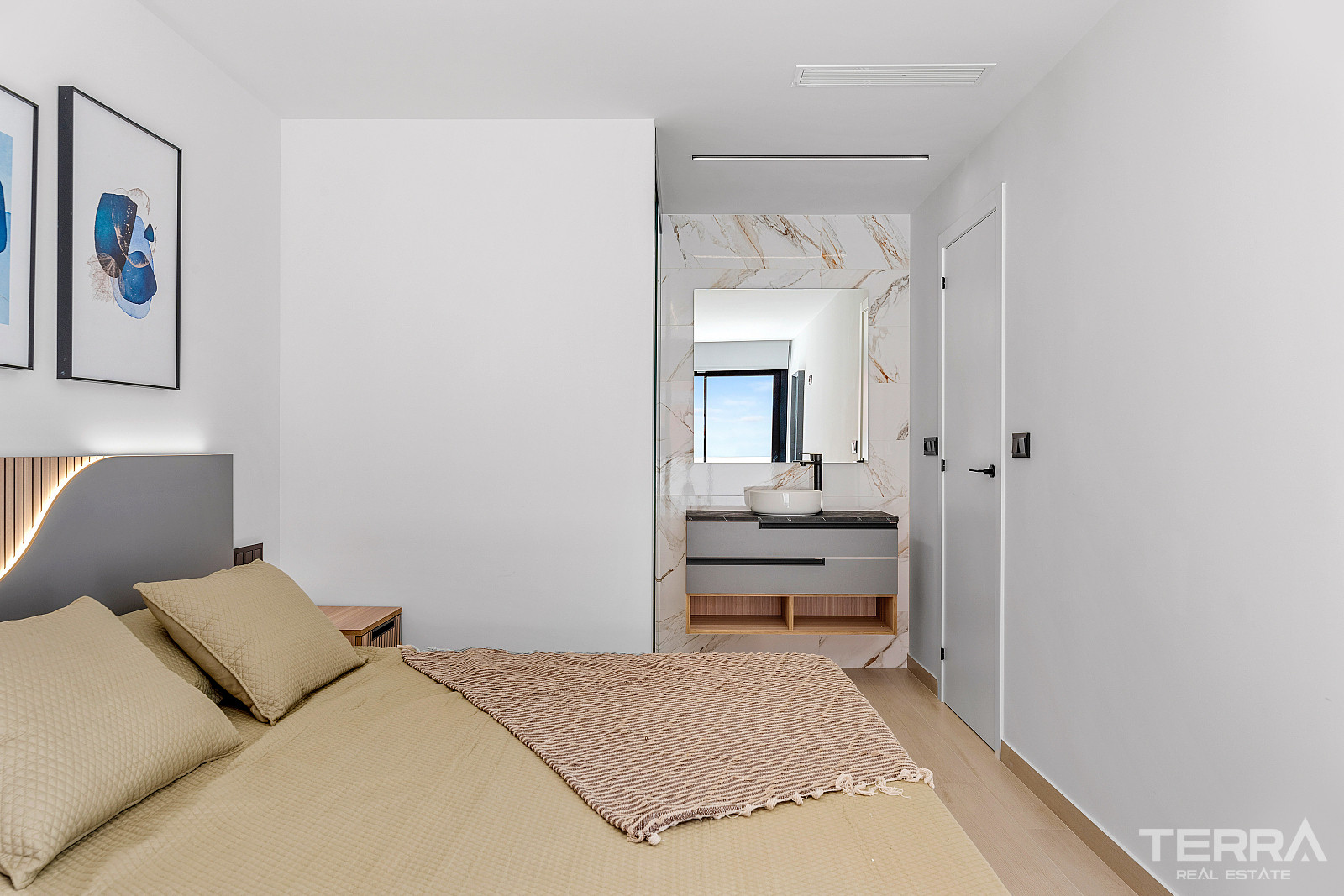 Apartments for Sale in Guardamar del Segura, Costa Blanca, Spain - 124913