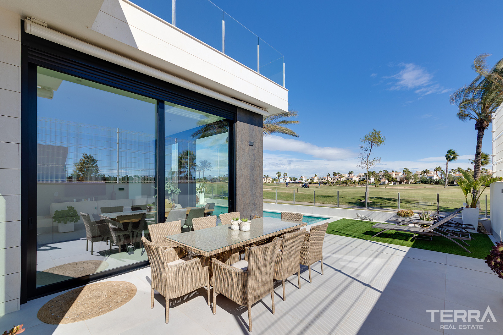 Golf Villas for Sale in Pilar de la Horadada, Costa Blanca, Spain - 125060