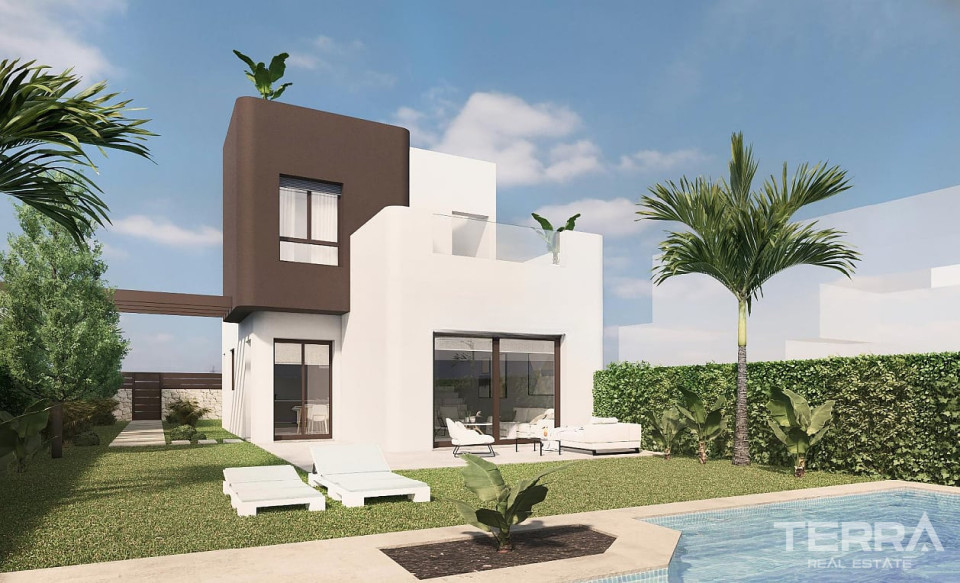 Golf Villas for Sale in Pilar de la Horadada, Costa Blanca, Spain
