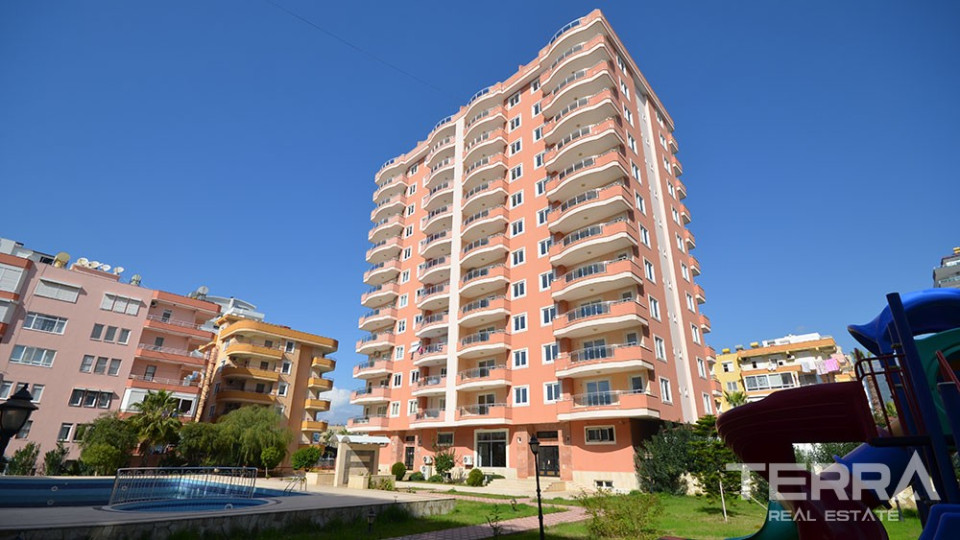 Beach front penthouse for sale in Mahmutlar Alanya