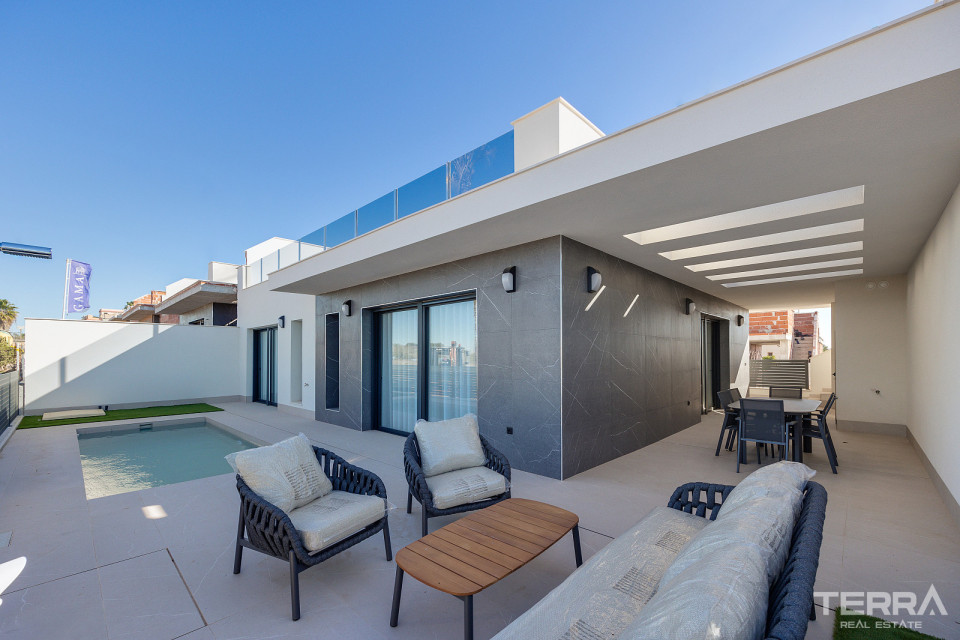 Lake View Villas for Sale in Torrevieja, Costa Blanca, Spain
