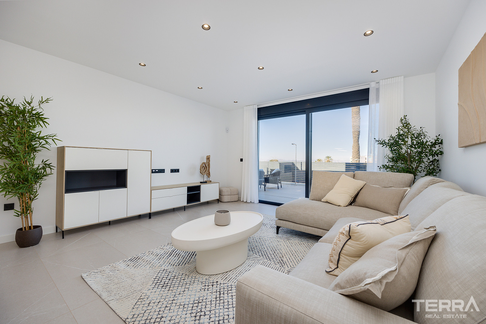 Lake View Villas for Sale in Torrevieja, Costa Blanca, Spain - 125465