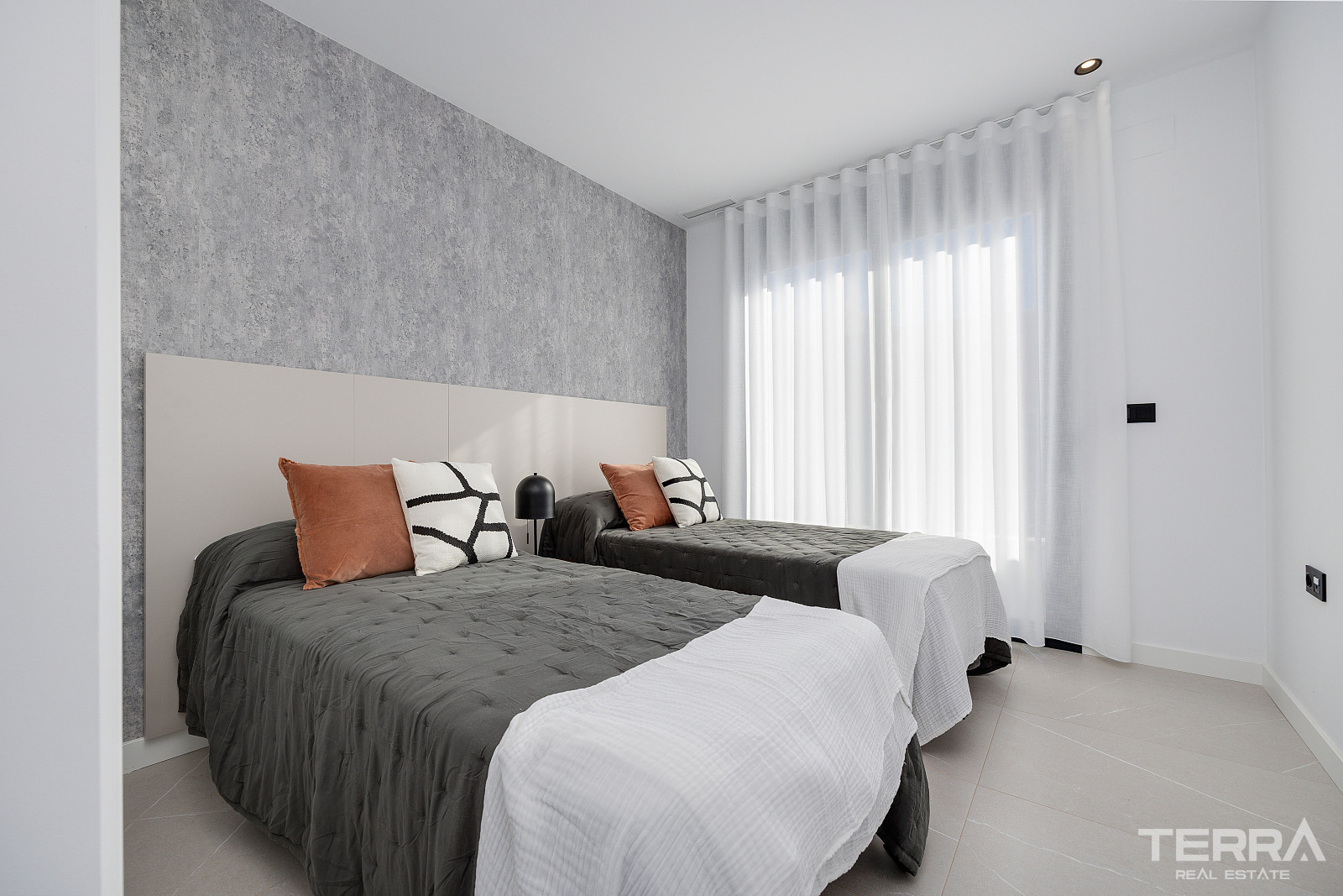 Lake View Villas for Sale in Torrevieja, Costa Blanca, Spain - 125484