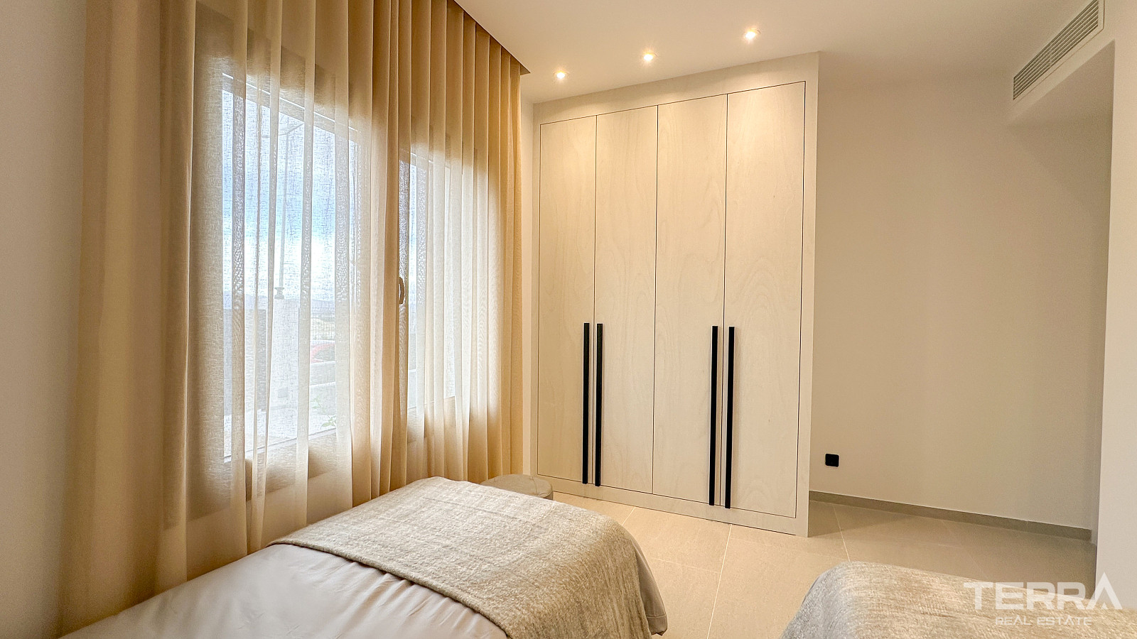 Villas for Sale in Algorfa, Costa Blanca, Spain - 125619
