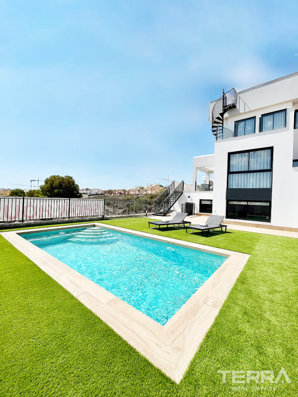 Golf Villas for Sale in Algorfa, Costa Blanca, Spain