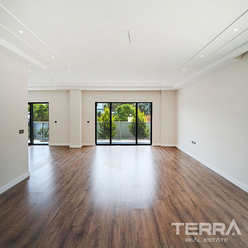 Detached Villa for Sale in Döşemealtı, Antalya, Turkey - 126674